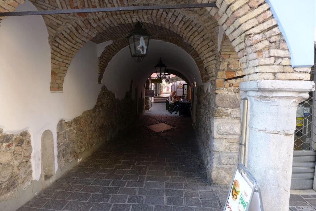 Lazise